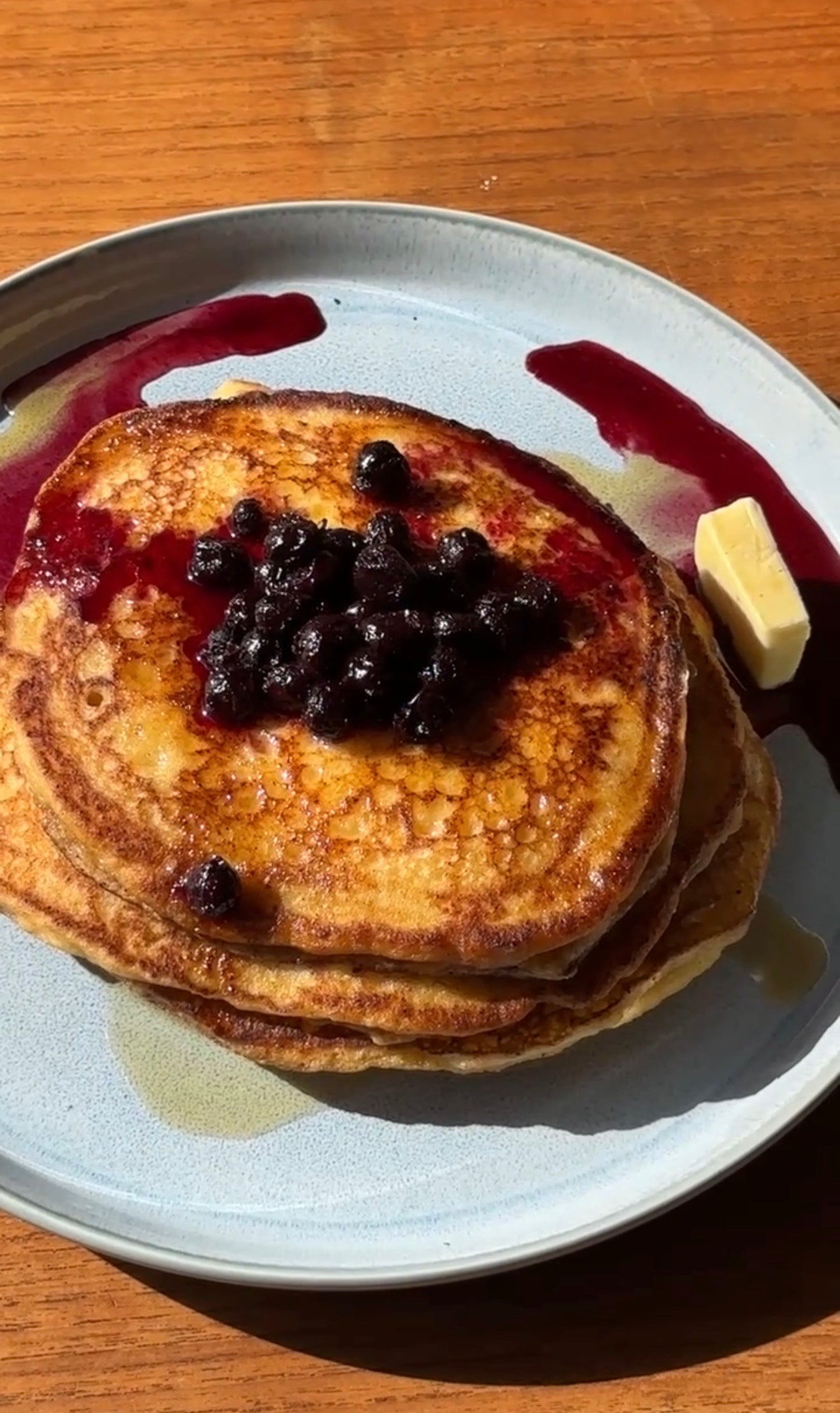 Ricotta Hotcakes with Blueberry Compote