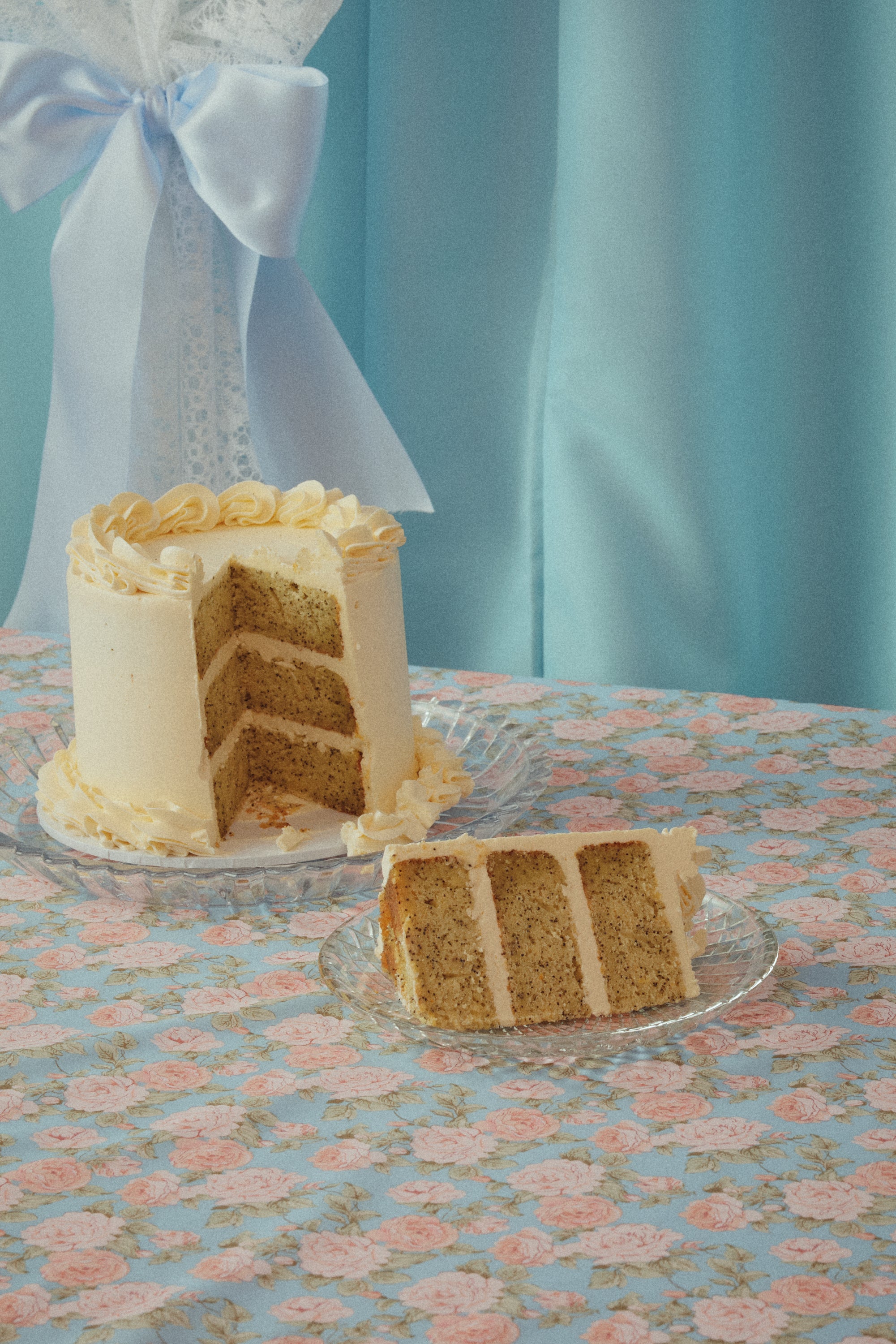 Classic Orange Poppyseed Cake