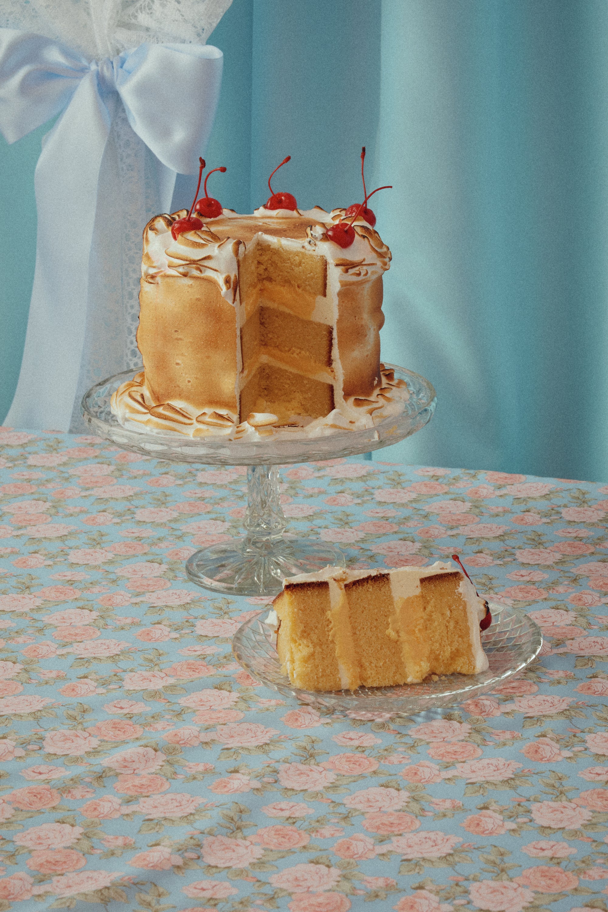 Classic Lemon Meringue Cake
